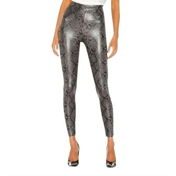 7 for all Mankind | NWT  Coated Faux Leather Snakeskin Print Leggings // S - Picture 1 of 8
